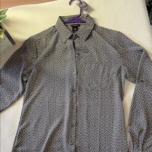 028-Ann Taylor Factory Long Sleeve Charcoal Blouse with White Dots